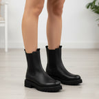 Ghete damă piele naturală neagra  cod  700 angelina