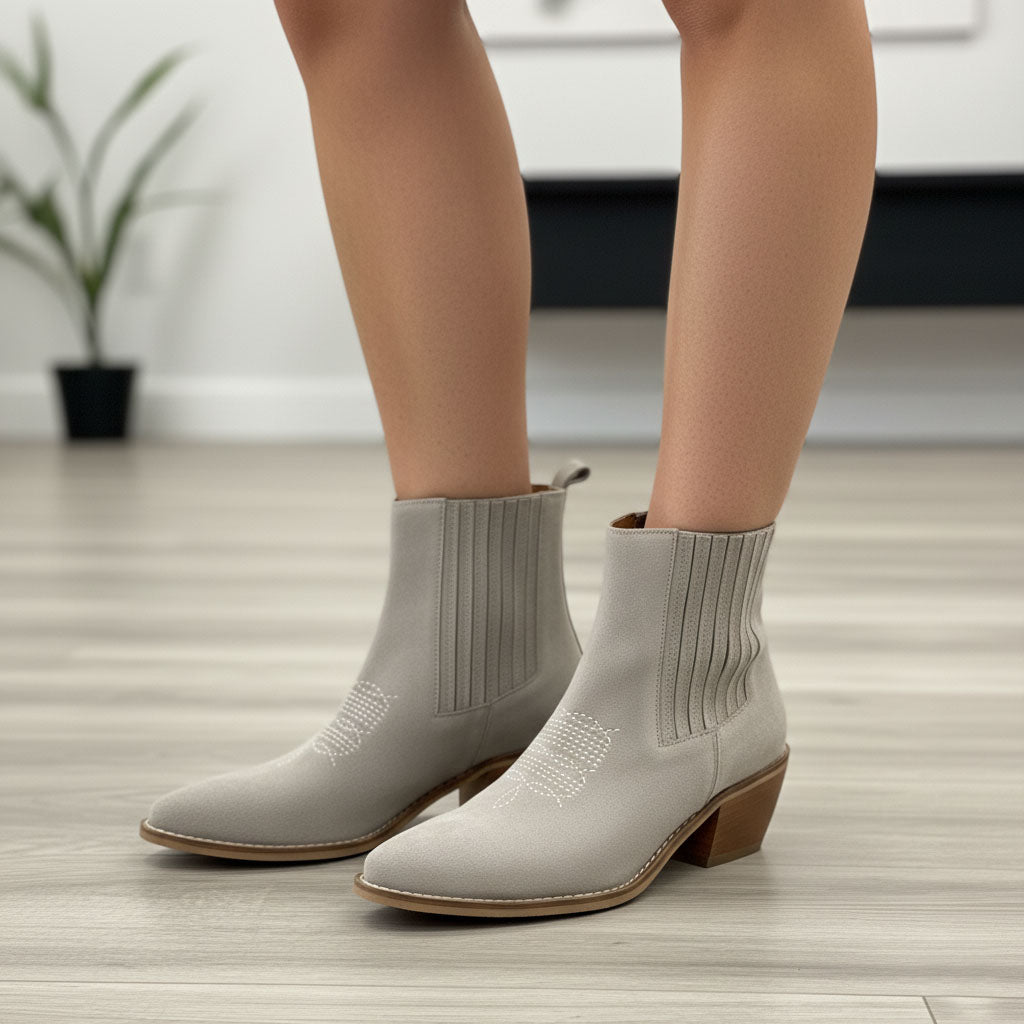 Ghete damă piele naturală intoarsa l cawboy scurt bej 1623