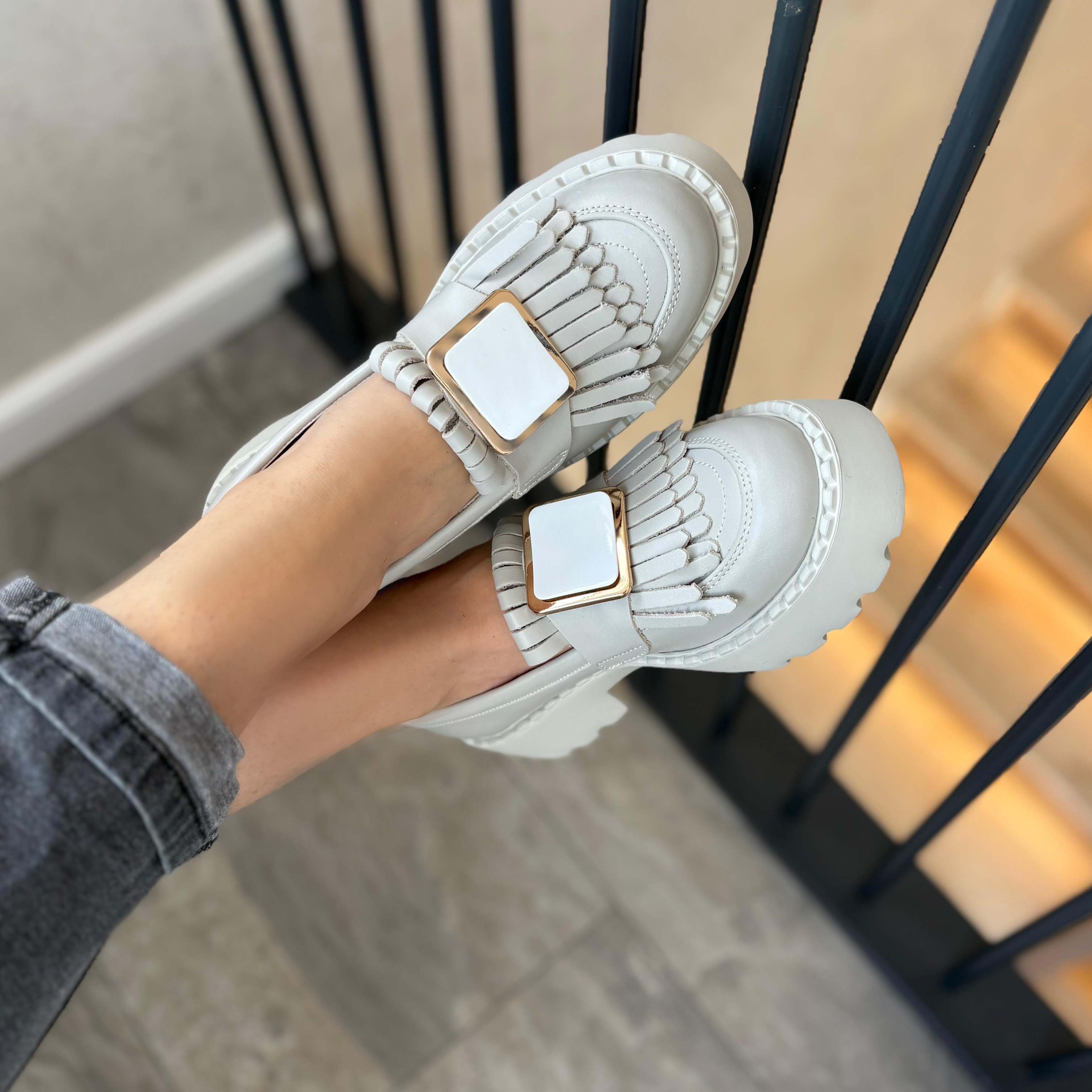 Mocasini damă culoare alb natur din piele naturală cod 139