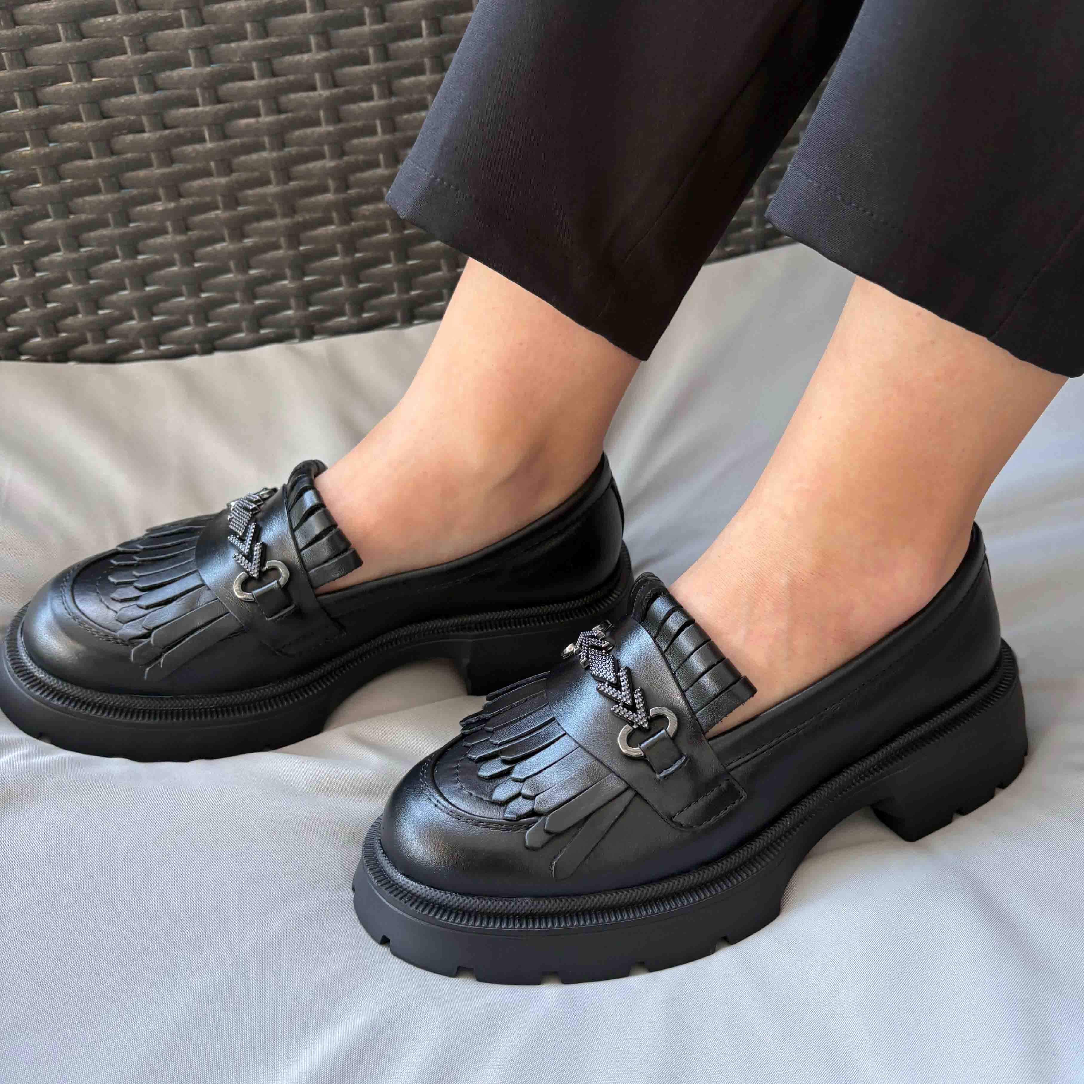 Mocasini damă culoare negru din piele naturală cod 135