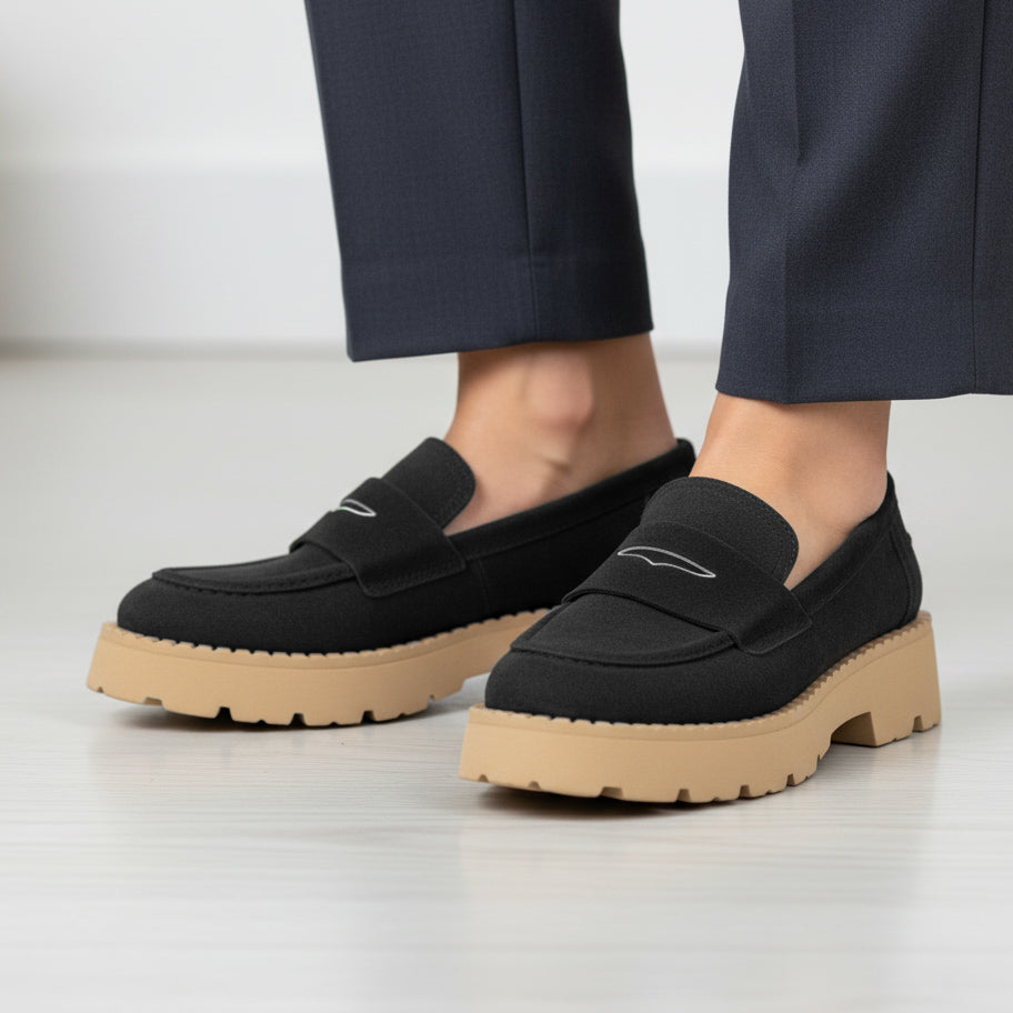 Pantofi din piele intoarsa naturala l cod  l culoare neagra  COD 098 746-1