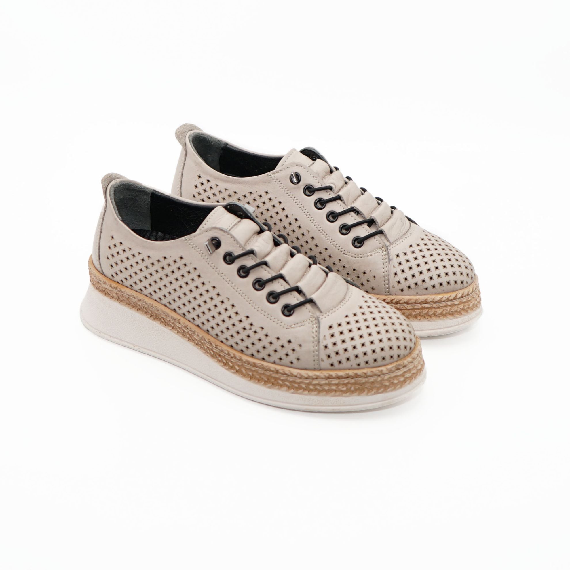 Pantofi Dama Piele Naturala Gaurita Cu Laser 2046 Culoare Bej