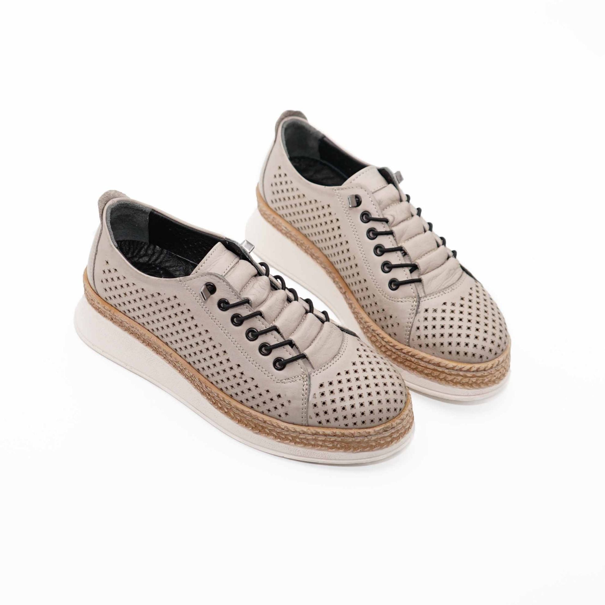 Pantofi Dama Piele Naturala Gaurita Cu Laser 2046 Culoare Bej
