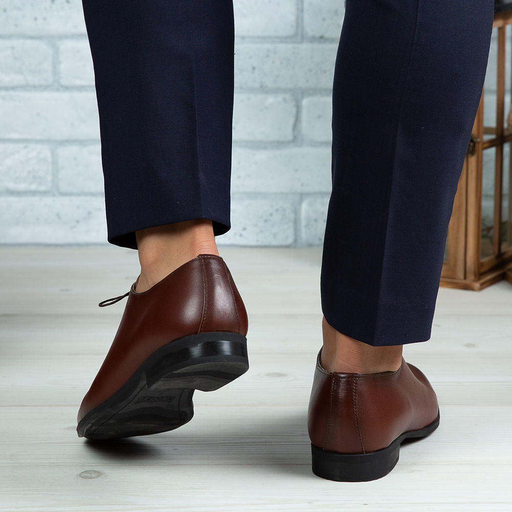 Pantofi Eleganti Barbati Din Piele Naturala O25 Maro