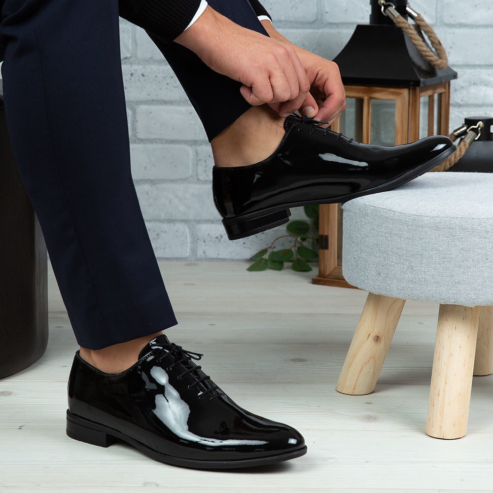 Pantofi Eleganti Barbati Din Piele Naturala O25 Negru Lac