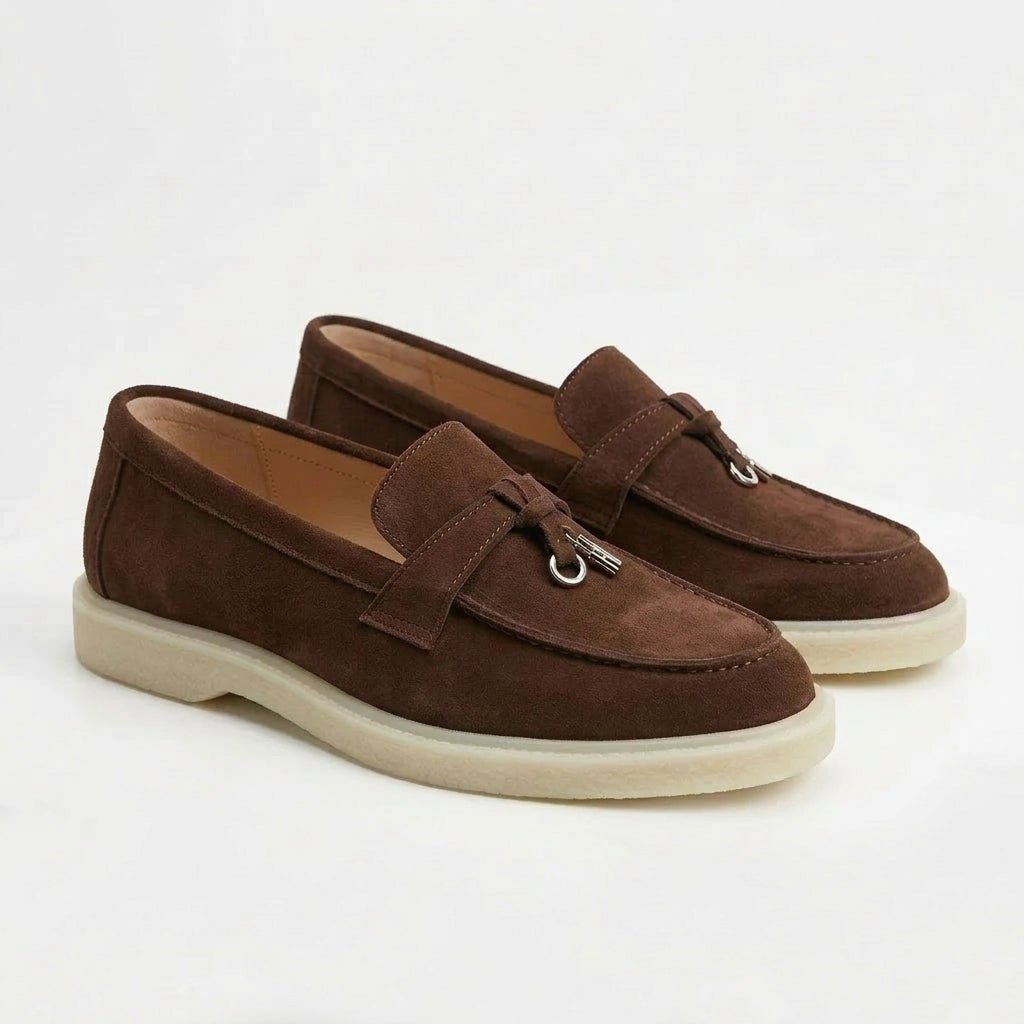 Pantofi casual din piele naturala intoarsa. culoare maro ciocolata. cod 134