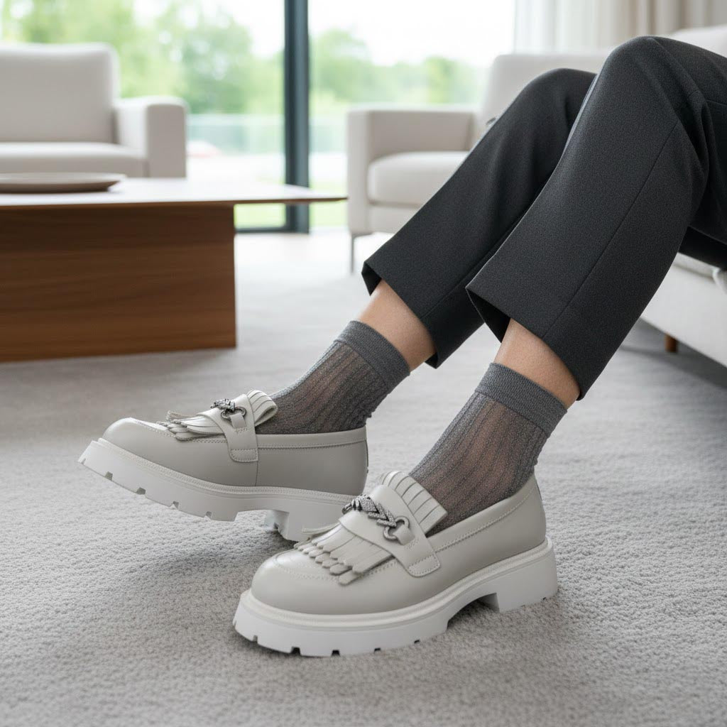 Mocasini damă culoare alb natur din piele naturală cod 135