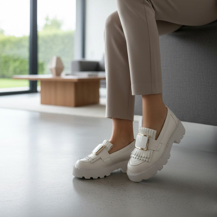 Mocasini damă culoare alb natur din piele naturală cod 139