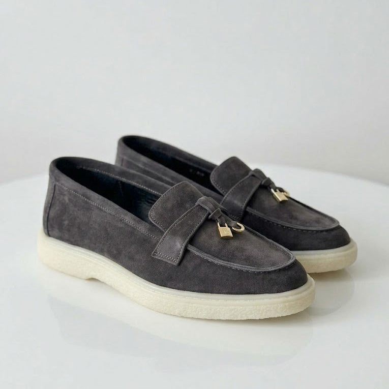 Pantofi casual din piele naturala intoarsa culoare GRI. cod 134