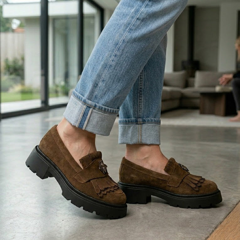 Mocasini damă maro ciocolata din piele naturală intoarsa, velur 131 TN talpa neagra