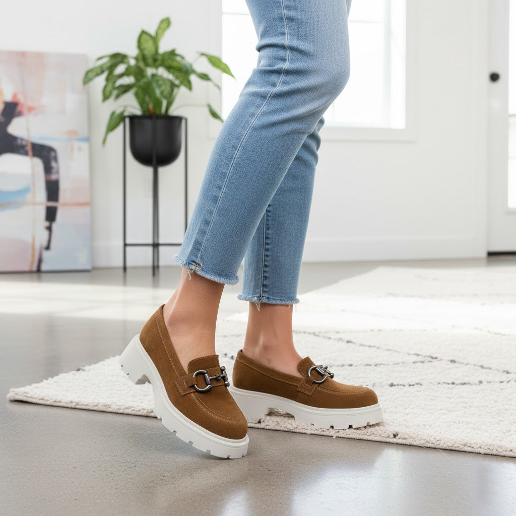 Mocasini damă maro din piele naturală intoarsa cu talpa groasa f usoara cod 132