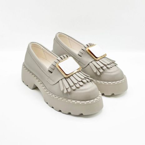 Imagine Mocasini damă culoare alb natur din piele naturală cod 139